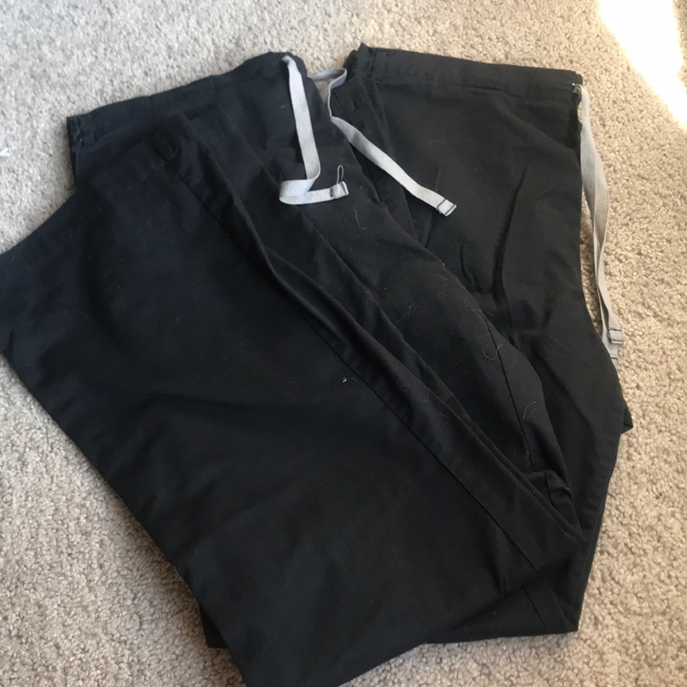 TWO Wondwink black scrub pants